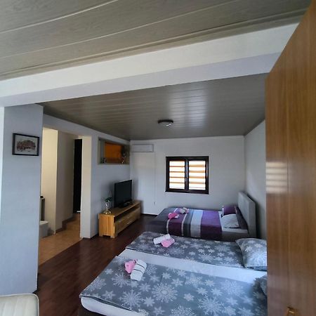 Centar Apartment ซาราเยโว ภายนอก รูปภาพ